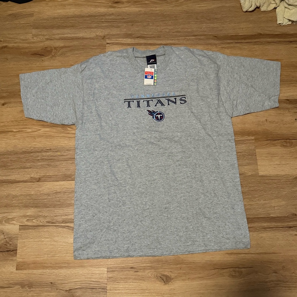 Vintage Tennessee Titans Stitched Men's T-Shirt - New with Tags